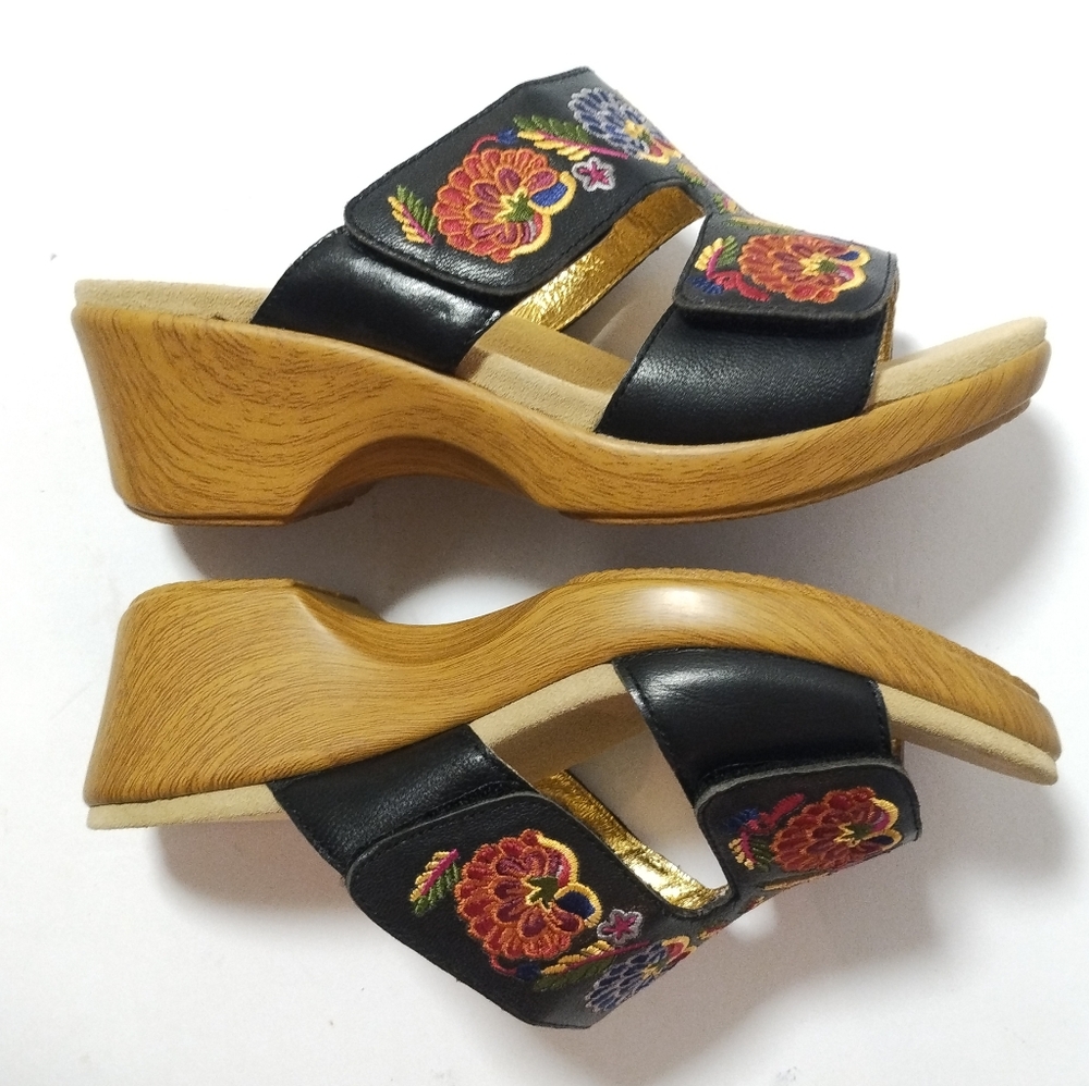 Alegria 9-9.5/Eur 39 Linn Black Floral Embroidered Needles & Pins Wedge Sandal - Picture 7 of 9